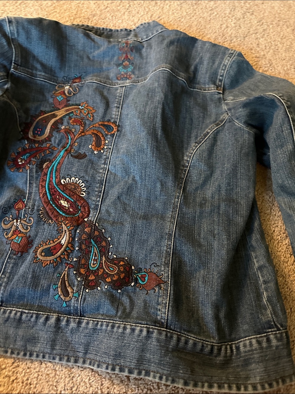 Embroidered Denim Jacket - Blue - Picture 9 of 10